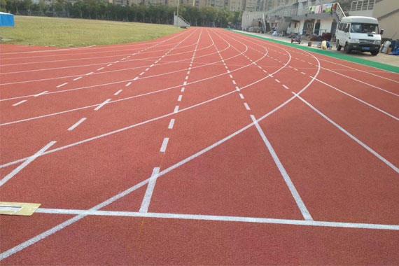 复合型跑道