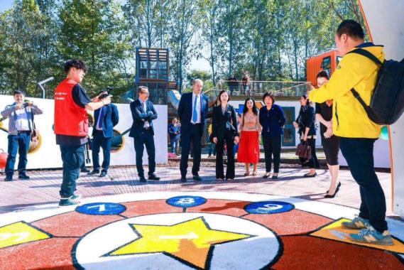 幼儿园人造草坪